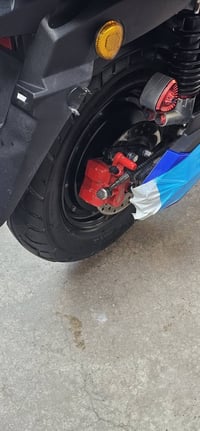 ٦ بطاريات • سرعة ٩٠ • تايرات جديدة