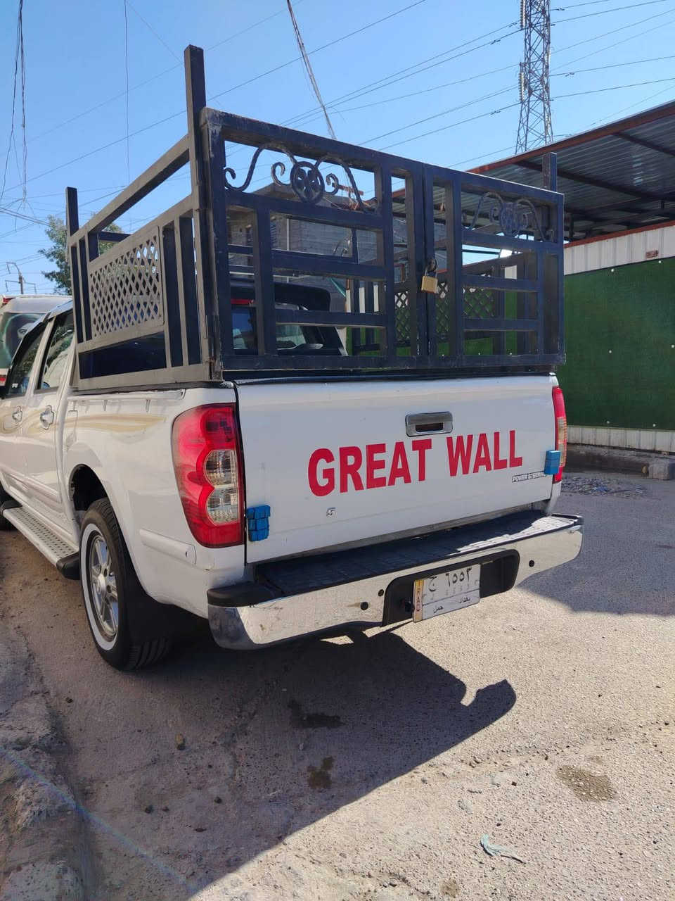 سلام عليكم كريت وال 15 مكفوله من الصبغ بيها بس بارد سياره جاهزه مابيه نقص تبريد جديد تخم تاير جديد رقم بغداد مكاني البياع حي الرساله *********** السعر 80
