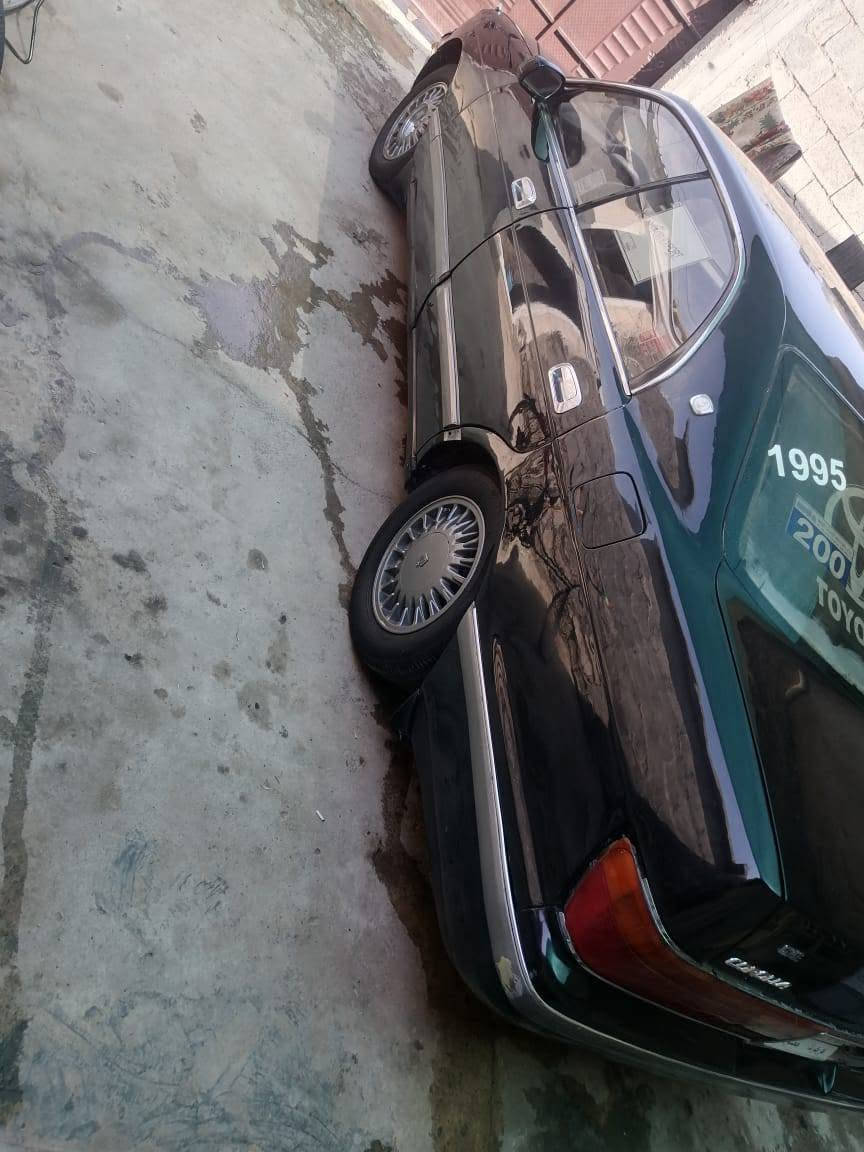 اسلام عليكم للبيع او مراوس بسياره زغيره اوتماتيك 

بطه موديل 95 تبريد ثلج كير ومحرك شرط التحويل شرط رقم كركوك الماني السياره جاهزه وحلوه مال بيت مال شقل  دوشمه جديده  مكصوص تكم 
السعر 38
***********
