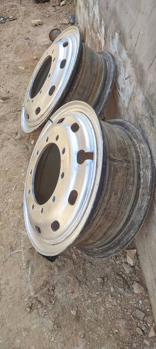 زوج ويل صاج 24 سعر 225قفل مكاني بغداد ***********
