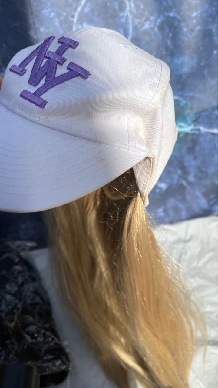 باروكات شعر صناعي  فقط وحدة طبيعي للحجز والاستفسار مراسلة الخاص اطوني سعر واخذوهن بغداد, العراق


**إذا كنت صاحب هذا الإعلان وتريد حذفه لأي سبب، رجاءا أرسل رسالة إلى الدعم الفني**