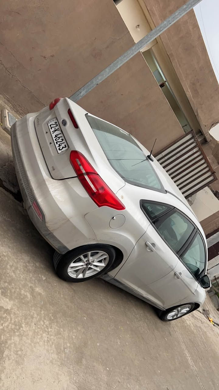 فورد فوكس ٢٠١٧ مواصفات SE ماشي ١٤٥ الف KM  رقم سنوية جديد ضرر ٣ قطعة امامي فقط صبخ بدون تبديل محرك مفتوح شرط ولا صرف لا بخار  سعر ٨٤ بي مجال  *********** كركوك, العراق
