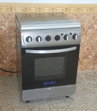 طباخ • نضيف • مصري