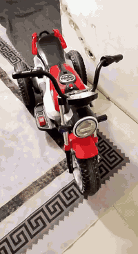 سلام عليكم دراجه شحن اطفال جاهزة من كلشي بطاريات جديدة مستعمله قليل
السعر 65 الف مكاني 
نجف / كوفه / حي ميسان 
رقمي (***********) بي واتساب
