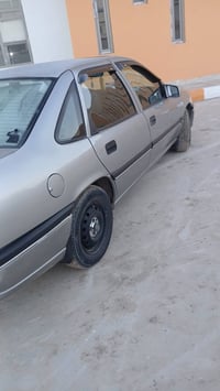 اوبل فكتره مديل 94مكينه 20 سياره شوفت عينك نضيفه كهربائيات كله شغاله ت...