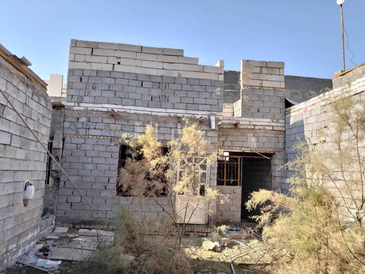 للبيع 
المساحه 110 متر 
زراعي مشمول بالتطويب ضمن قرار 320 
زراعي ميسان خلف مجمع جوهرت العرب 
طريق الزوار عمود 39لاستفسا ***********
السعر مناسب
