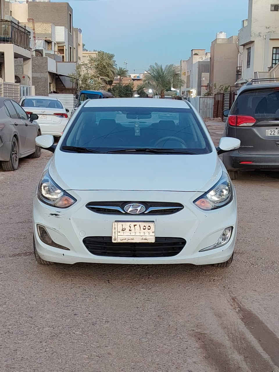 السلام عليكم ورحمة الله
للبيع اكسنت ٢٠١٥ خليجي 
رقم بغداد مشروع وطني باسمي
مكسنة ١٦٠٠ قطرتين 
شاشة + كامرة 
حساسات خلفية 
تحكم ستيرن 
مري كهرباء
مدوشمة جلد 
ماشية ٩٧ الف ع ايدي 
كير مكينة تبريد تدفئة كفالة 
السيارة كفالة عامة من الصبغ عدا مكانين بارد فقط 
عارضها ب١٠٧وبيها مجال بسيط 
مكاني السيدية 
الشراي يتصل ويدلل
 ***********
