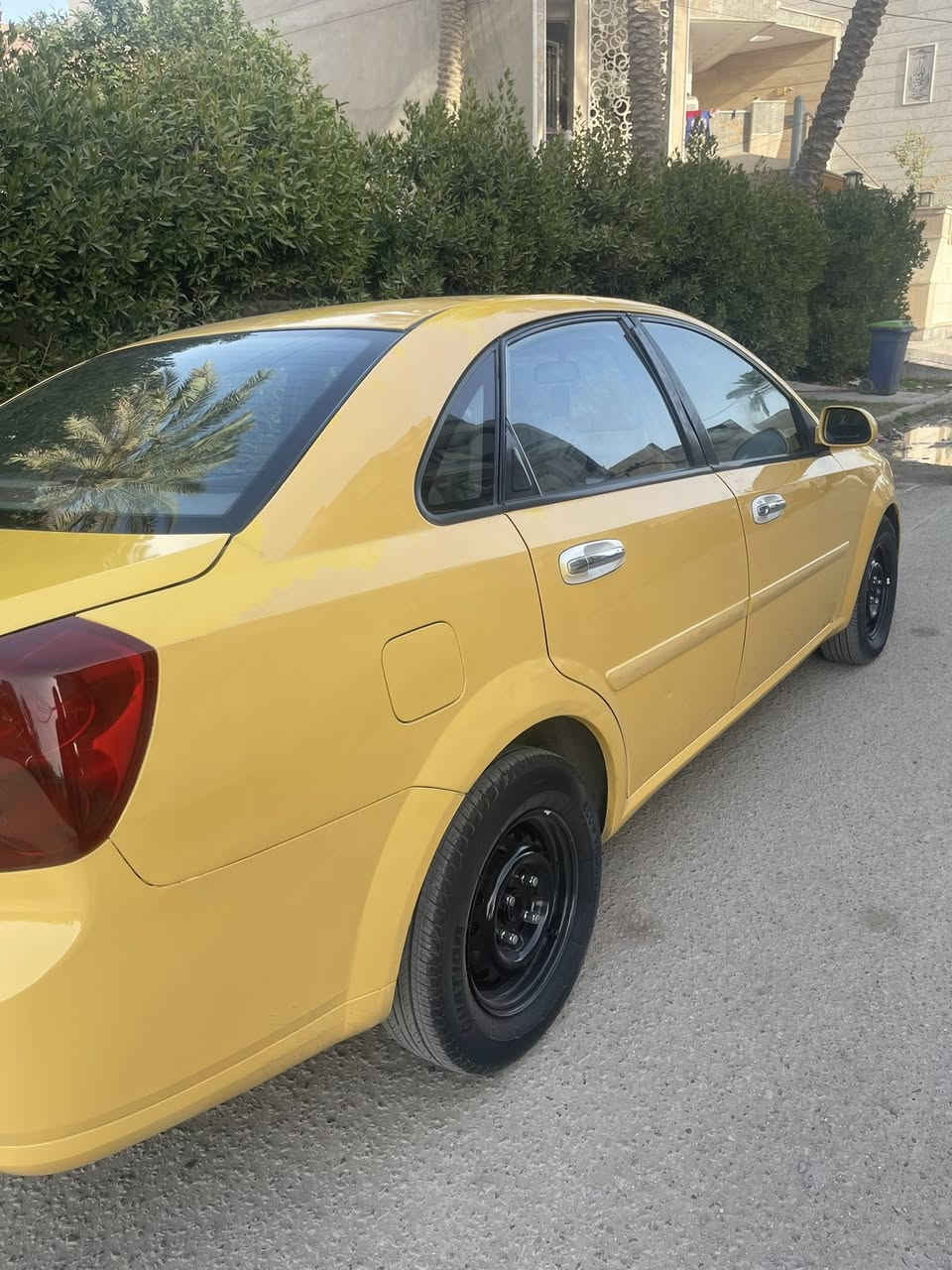 السلام عليكم
اوبترا 2010 الشركة العامة للسيارات 
بيها ضربة بالجاملغ الخلفي فقط. 
الباقي السيارة كفاله 
كير محرك توب 
صدر امامي خلفي كله جديد 
منظومه البانزين ادامة كامله كله جديد
كهربائيات كلها مكفوله على وضعية الشركة 
كلوب واحد بالدشبول ما مشتغل 
تخم تاير جديد باتري جديد 
دوشمة كشنات وارضيات بالنوب مسويها جديده 
شاشة تاب وكامرة اصليه مو صينية. 
رقم انكيزي تحويل ثاني يوم 
السيارة خير من الله كلها على وضع الشركة 
مكانها بغداد 
السعر 68 
الرقم ***********
