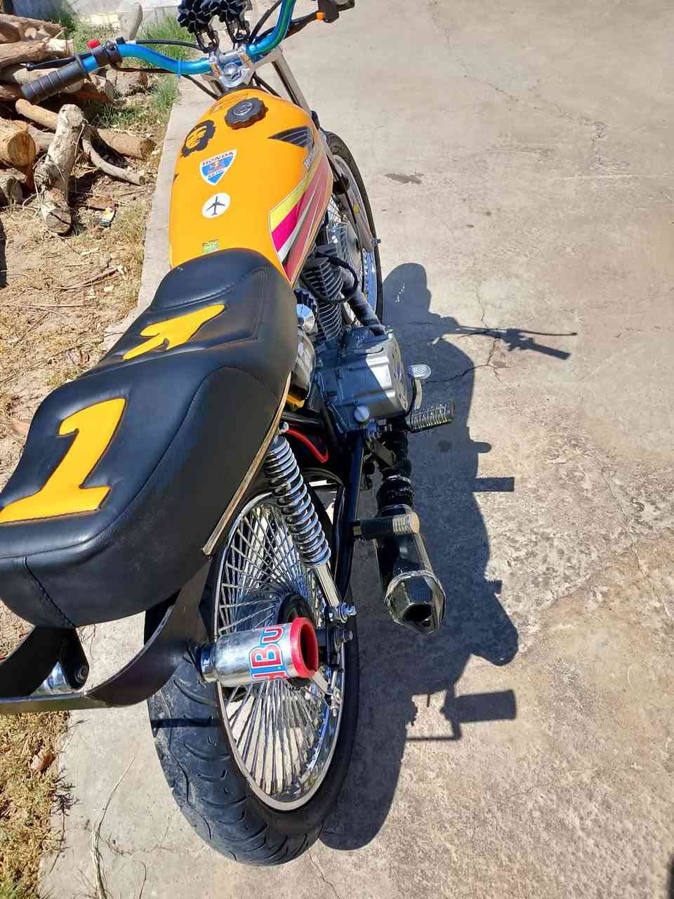 السلام عليكم ماطور رياضي محرك قفاز (250)كلو شرط نضافه ومحرك السعر 525وبي مجال ‍***********
