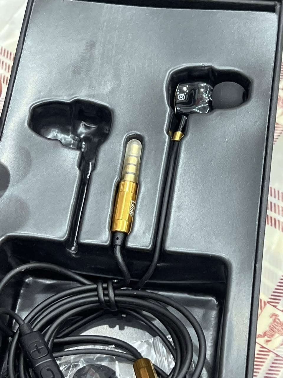 سماعه ايوكس  ماركه   جديد ب ٥ الف


**إذا كنت صاحب هذا الإعلان وتريد حذفه لأي سبب، رجاءا أرسل رسالة إلى الدعم الفني**