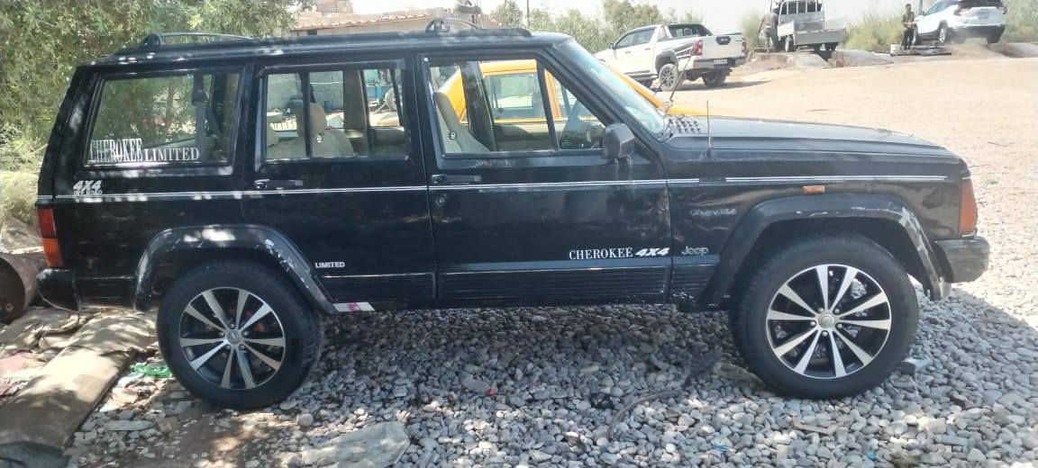 سلام عليكم جيب شروكي موديل 95رقم سليماني مكاني في واسط ***********
