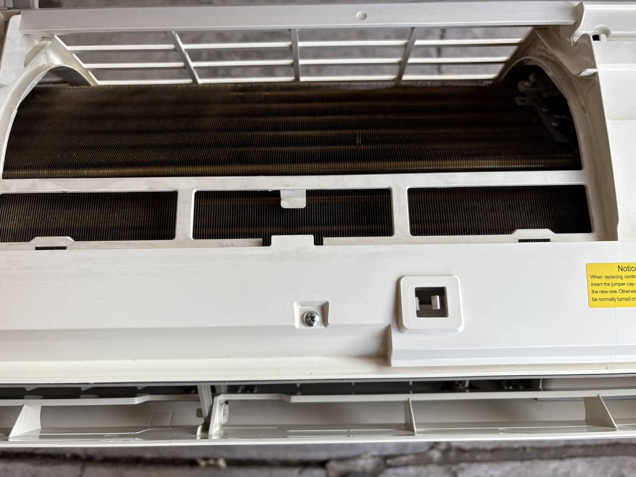 سلام عليكم
سبلت توسوت 1 طن انفرتر
 يشتغل على المولده 3 أمبير حار بارد
 غاز 410 
جهاز بلادي ممصلح غازه مقفل 
جدا نضيف ضمان 15 يوم
السعر ٣٢٥ الف
بغداد حي الجامعه ***********
