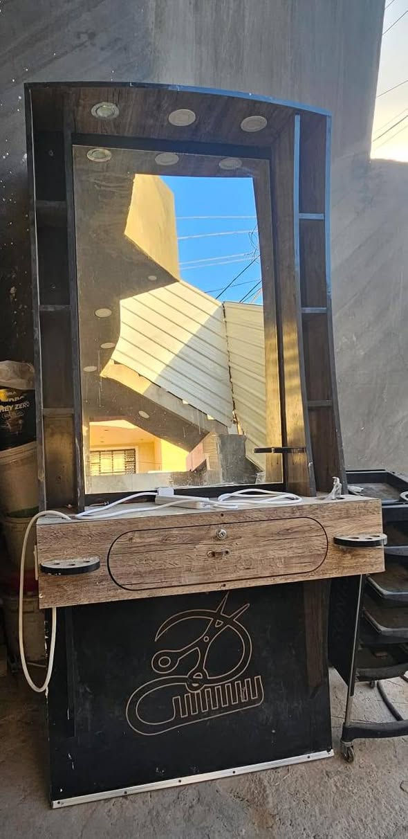 سيت ميوزه للبيع العنوان سلمان باك المدائن السعر /675
وبي مجال بسيط للستفسار /***********
