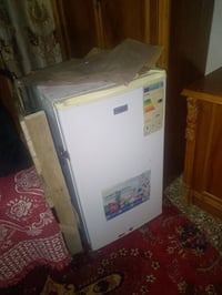 ثلاجة جديدة