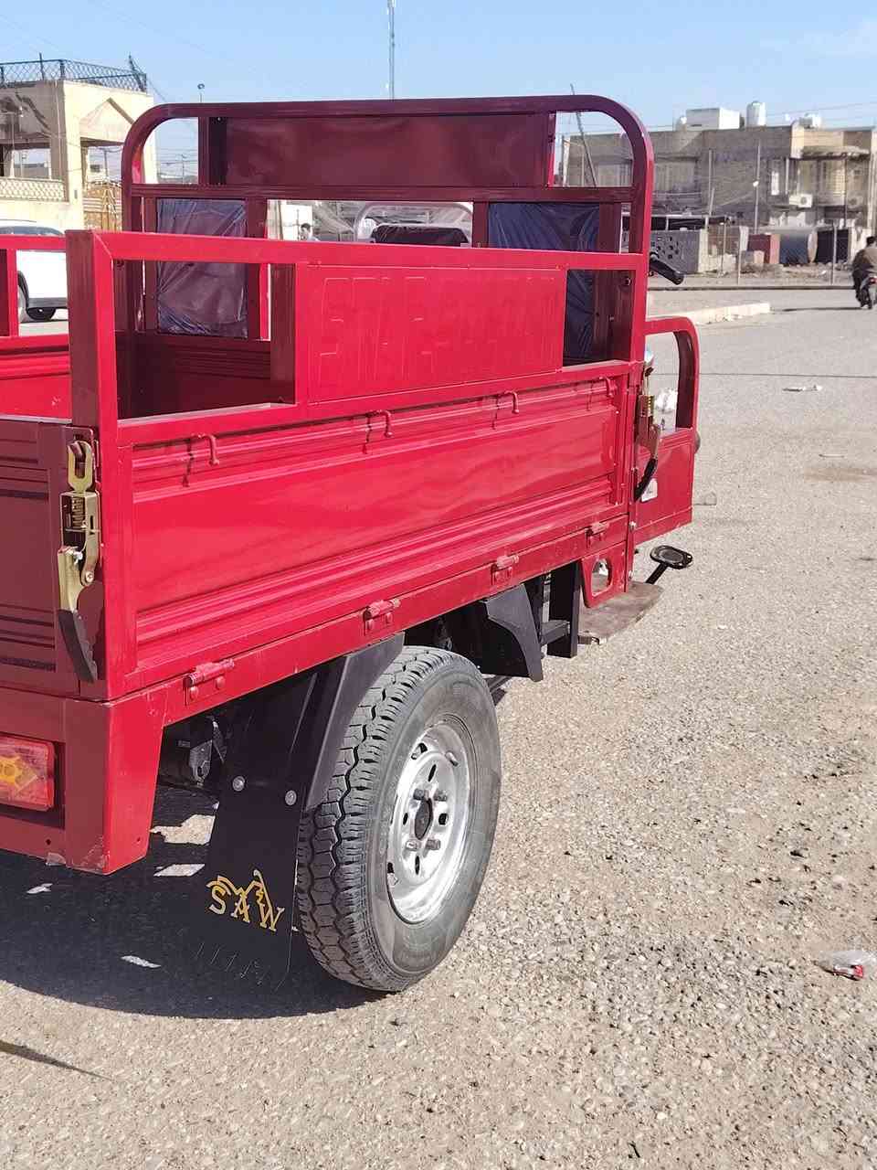 ستوته لبيع ستوته جديد موديل 21وراق كامله وكيله سيدخلدون سعر ثلاث مليون وربع (3250)وبيه مجال لشراي يتصل ويدلل ***********
