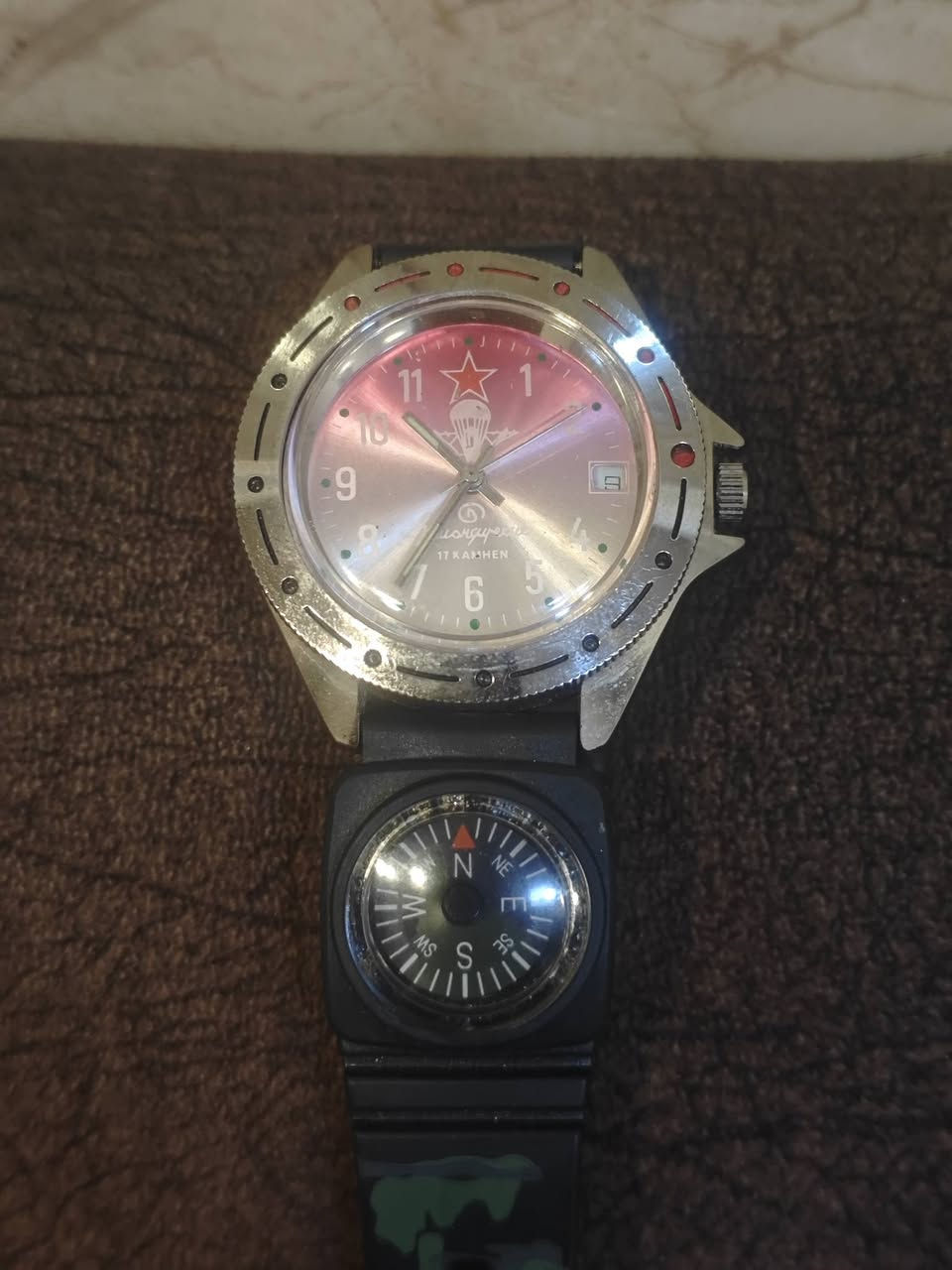 ساعه فنتج روسي نصب تكويك نظافة 100/97 طوق دوار سير ربر بوصلة للاستفسار واتساب ***********
