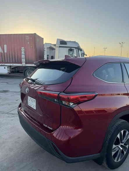 سلام عليكم تيوته هايلندر مديل 2020ماشيه16الف ميل 
سياره فول الفول XLEكشن من فصل استعمال شخصي
السياره حادثهه بس دعاميه طاكه ايرباكات بدون قطره صبغ
سياره جديده بمعنه الكلامه بيع مستعجل 290وبيهه مجال

مكان بغداد ***********
