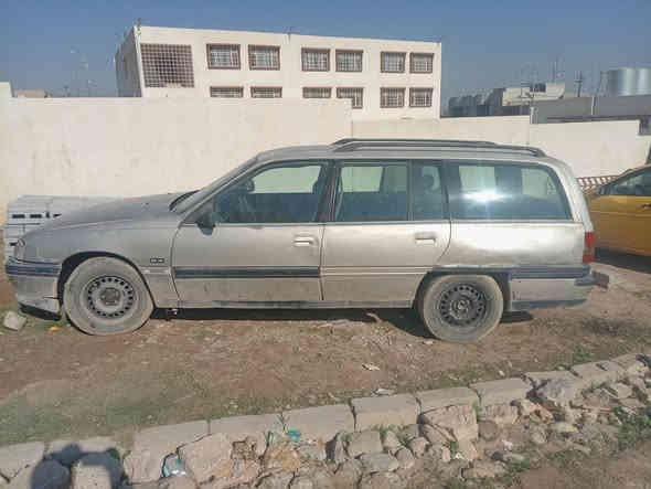 السلام عليكم
اخي قبل لا تخابر اقرأ المنشور 

اوميكا ستيشن حجم 20 مكينه نص عمر كير مال الكصه شديتو قبل فتره كابون بانزين موجود سنوية ألماني 2026  تنتهي صاحبها موجود ببعشيقه

مبدل بيها سقفيه

طخم تعبان

إطارات نص عمر

ارفيو يرادلو تبديل
السعر 10 ورقات قفل

***********

***********
