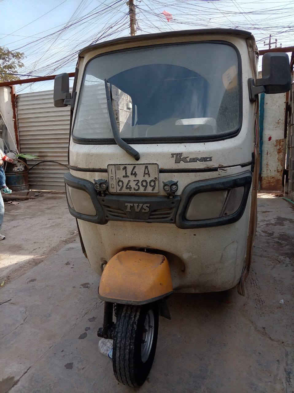 سلام عليكم شباب تكتك تيفي اس موديل 20 رقم نكليزي بصره بسمي تحويل مباشر كير مكينه دوشمه تخم تأير التكتك خير من الله كبل الشارع السعر 6 وبيهه مجال بصيط مكان بغداد العبيدي ***********
