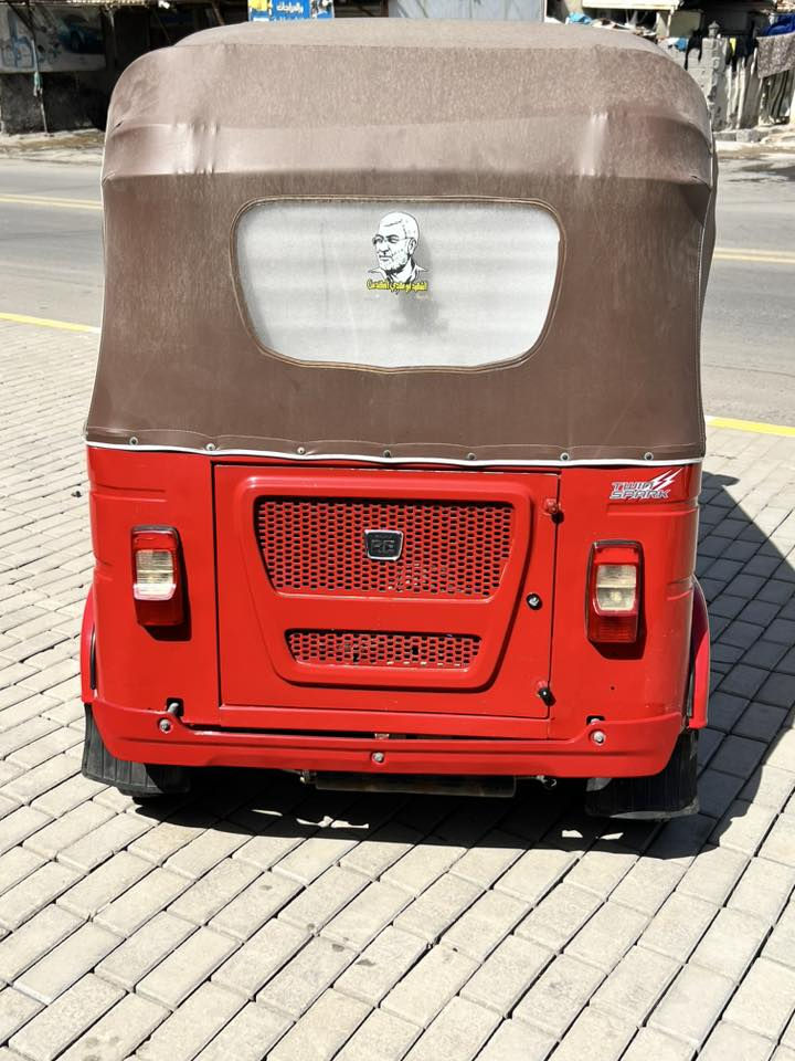 موديل ٢٢ جديدة مكلف بالنشر
هذا رقم راعيها 
***********
