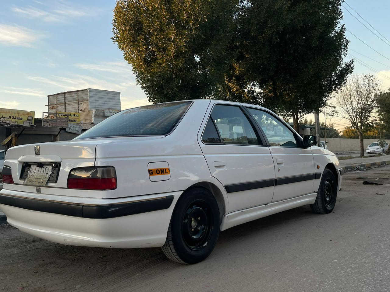 بيجو بارس 2012 فقط جاملغ امامي السائق  مبدل والباقي كفاله عامه المحرك والكير والتبريد والتدفئه وشاشه وسستم صوت كله كفاله شرط سنويه مو ساقطه  للاستفسار *********** النجف, العراق
