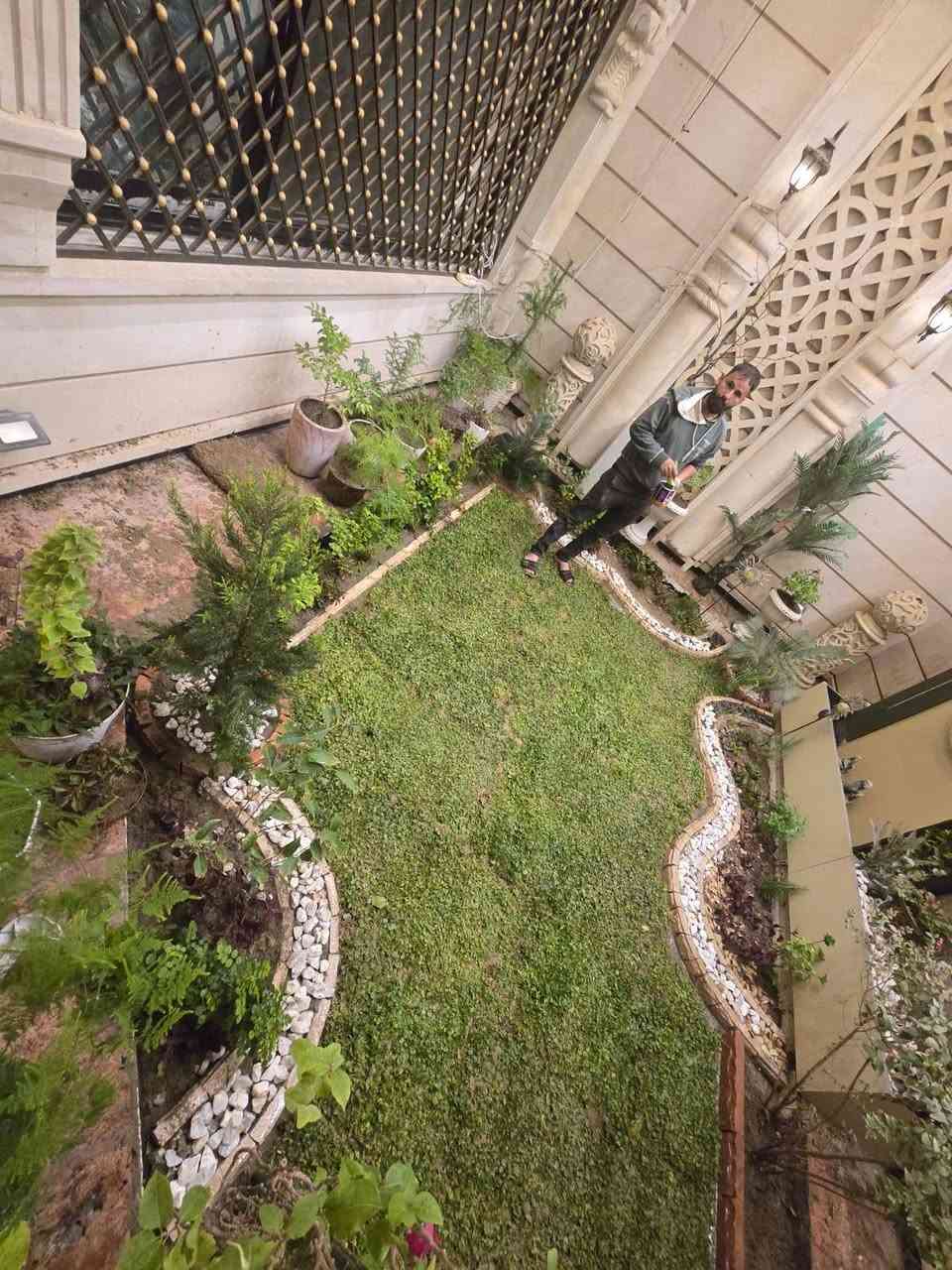 عمل وترتيب حدائق
تنظيف. وتقليم الحدائق
عمل منظوات سقي 
عملنا داخل كربلاء
***********
