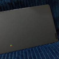 Lenovo Chromebook 🔹 شاشة 14 إنش – 4GB RAM – تخزين ٣٢ 🔹 نظام ChromeOS س...