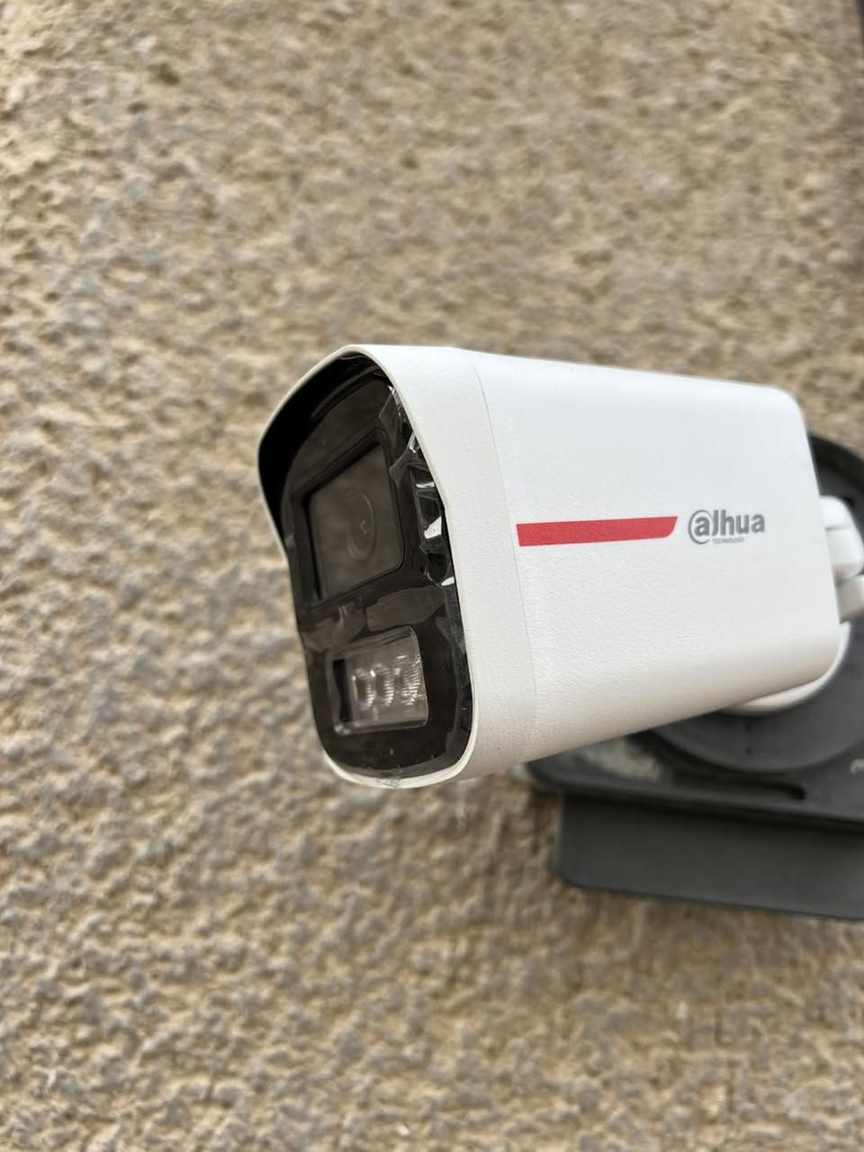 اسبق عصرك وكن في الطليعة
سلام عليكم 
تم تأمين منزل احد زبائننا ب ٤ كاميرات من شركة دهوا ويست كلر دقة 
٥ ميكا 
صوت وصوره 
ليلي الوان 
ضمان سنه استبدال 
# العنوان #
كربلاء/ طويريج / شارع البلدية/ مجاور المستوصف الطبي 
# هاتف #
***********
***********
جملة- مفرد 
اسعار خاصة للمنصبين
