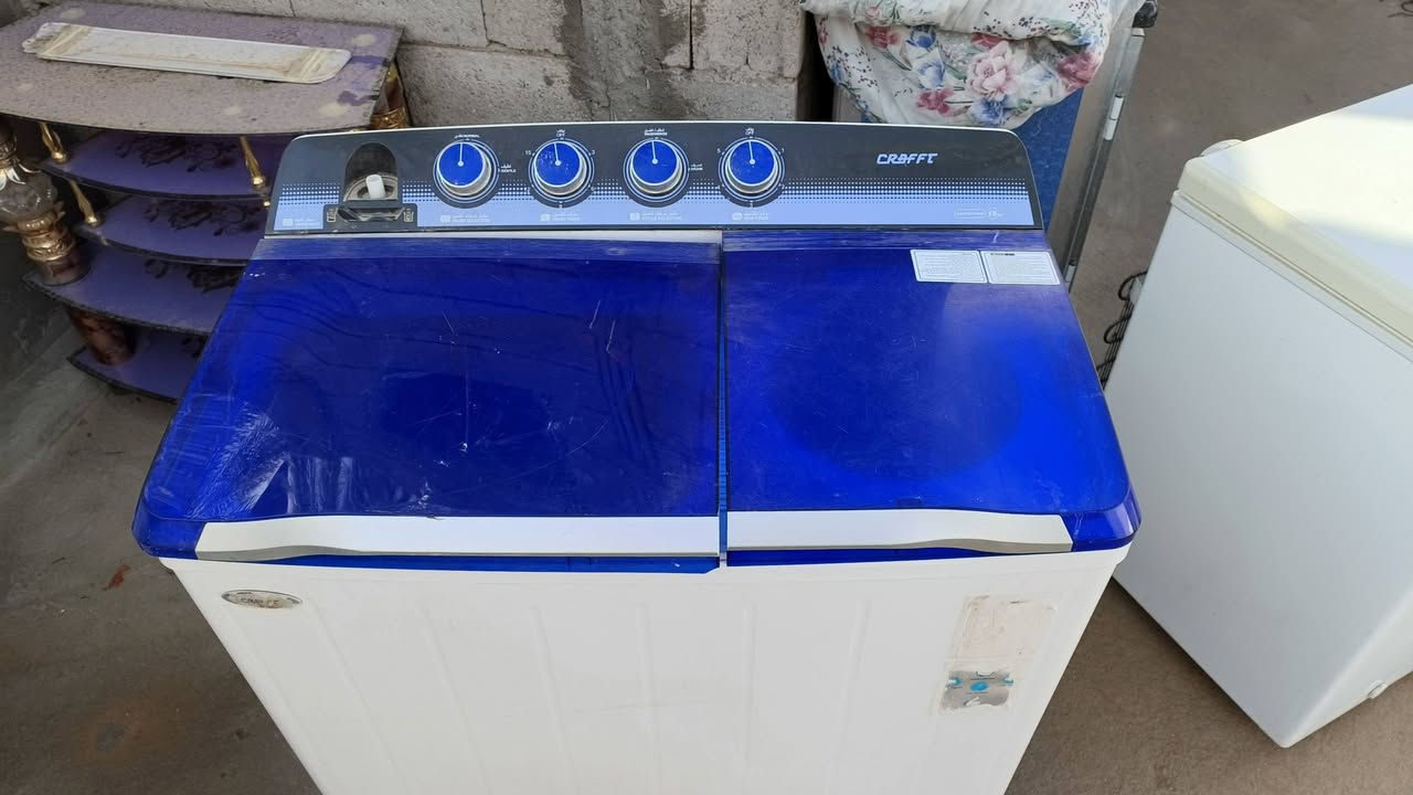 السلام عليكم
اجهزة منزلية للبيع نضيفة جدا 
الثلاجه استخدام قليل كلش نوع كرافت الاصلي سعرها ٣٠٠ الف 
المجمده سعرها ١٥٠ الف شغاله شرط الفحص 
غساله ١٦ كيلو غرام غسل وتنشيف سعرها ١٥٠ الف
علما ان جميع الاجهزه غير داخله تصليح ابدا 
العنوان / الكرابلة _ السوق العصري 
للاتصال / ***********
