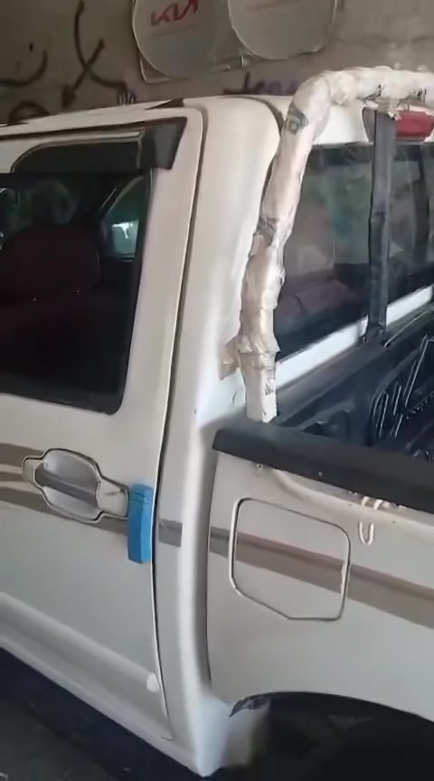 ***********

