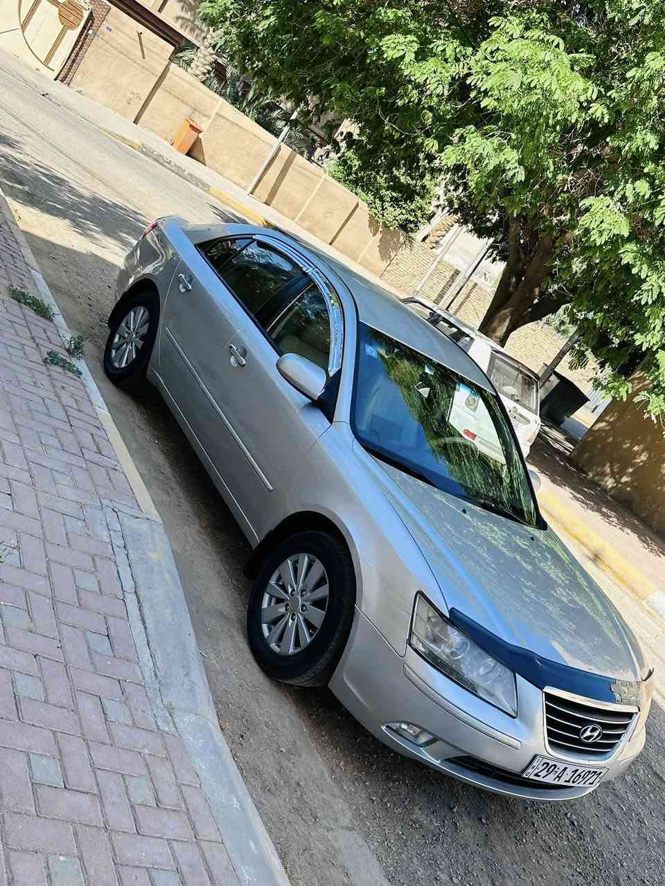 السلام عليكم
سياره نوع سوناته موديل 2011خليجي 
نص فول. مكينه دوش. منظومه غاز مكفوله كفاله عامه كير مكينه حداديه تخم تاير باتري  تدفاء تبريد رقم واسط. إنكليزي. بسمي. هزه ورقم جديد تحويل مباشر. مكانه كربلاء السعر 98
***********
***********
