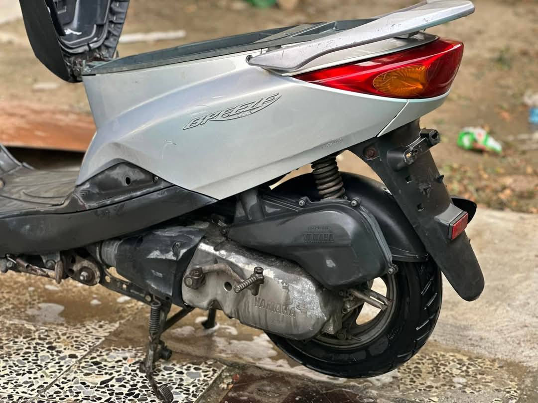 دراجه بريز  للبيع ماشيه شي قليل  العنوان الكاظميه ٩٠٠ وبيها مجال قليل ***********
