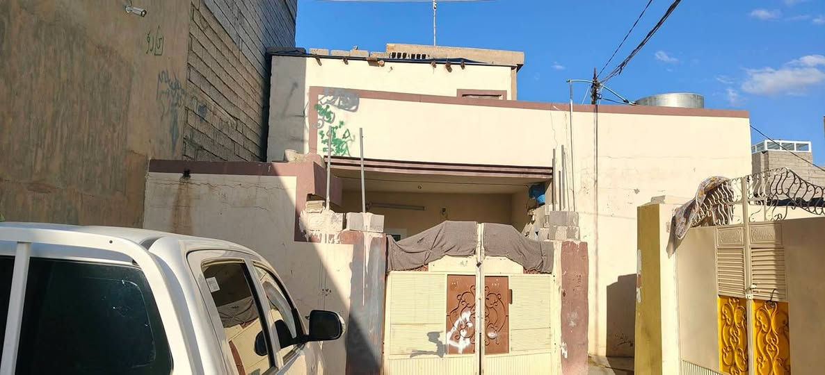 نرخ : 125 گەڵا 
خانوبۆ فرۆشتن 
ناونیشان : کەلار - گازینۆی ئازادی 
ڕووبەری : 80 مەترە 
***********
