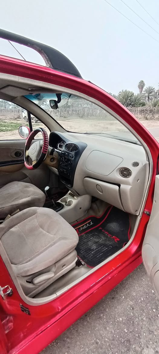 السلام عليكم
للبيع كيو كيو موديل 2012  رقم بغداد انكليزي تحويل مباشر مكينه كير اوتو تخم تايرات تبريد شغال كهربايات كلها شغاله 
المكان صلاح الدين
الاستفسار ***********
