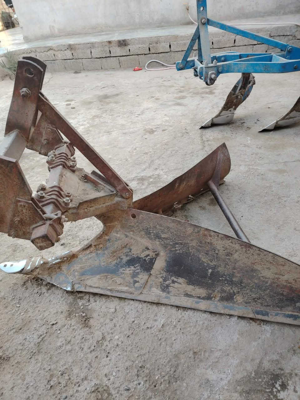 السلام عليكم ديجر للبيع السعر 325الف للستفسار الاتصال ***********
***********
