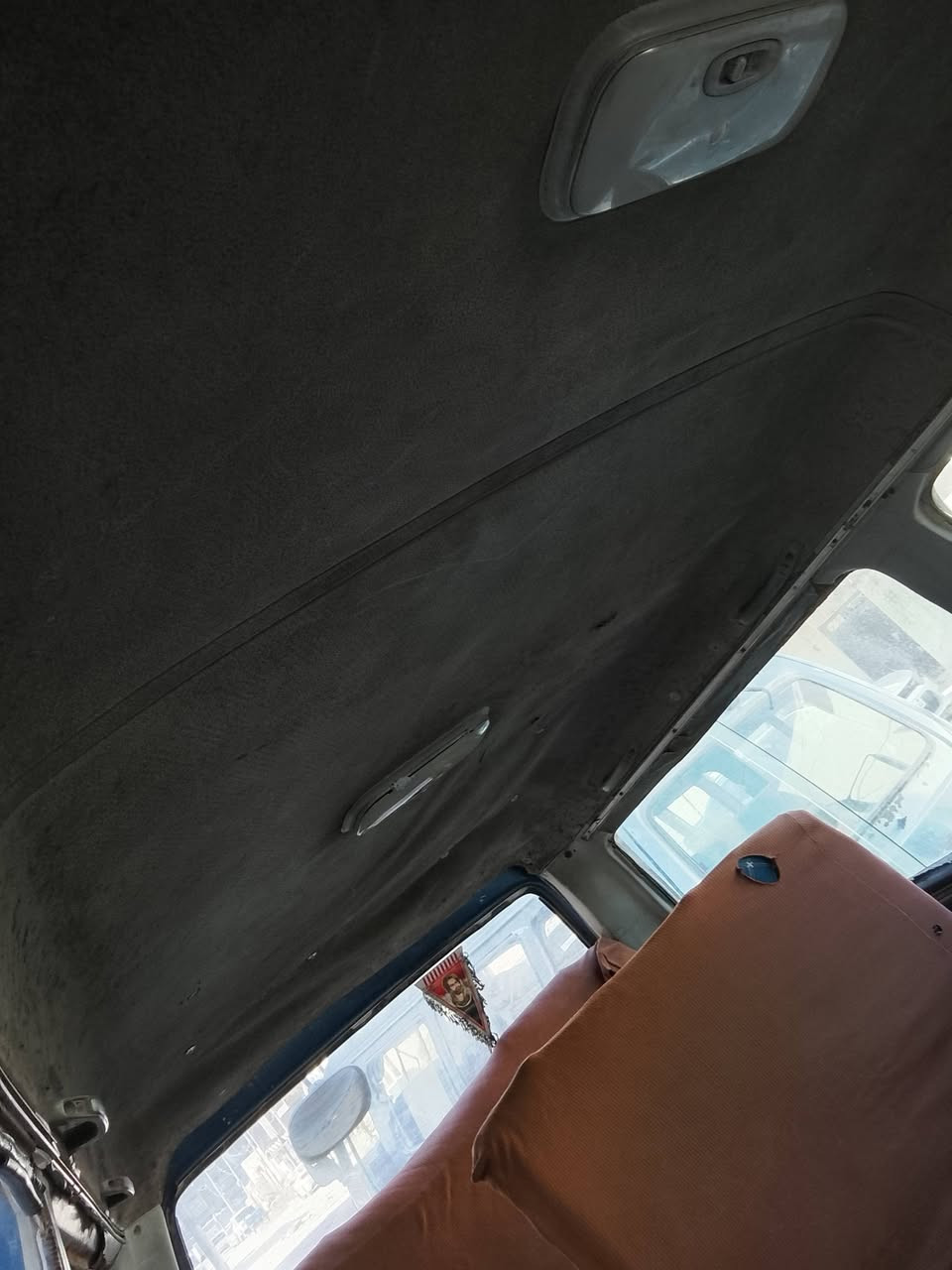 سلام عليكم  كيه بسته مكينه وكير حدادي وتخم تاير خير من الله مكان بلدواتيه *********** سعر 23 وبيه مجال
