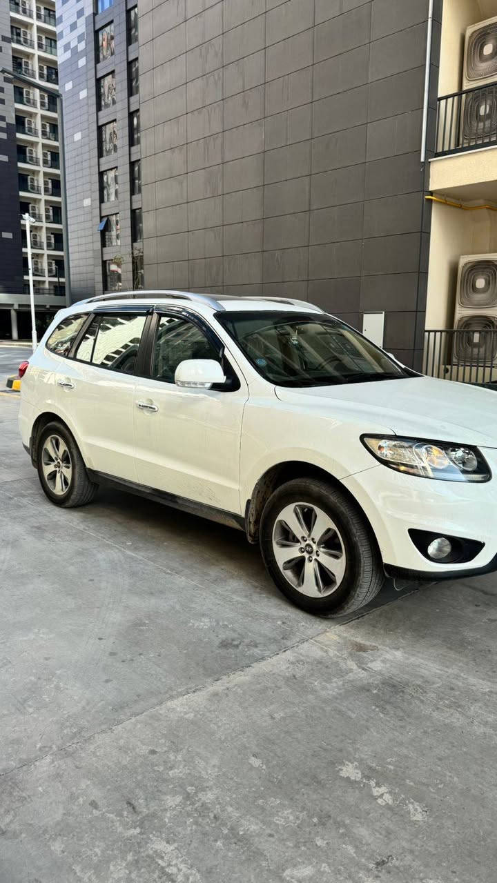 للبيع سنتافي موديل٢٠١١  خليجي لون ابيض رقم بغداد ألماني مشروع وطني تحويل مباشر سنويه  داخله هزه  مكينه ٤سلندر  كير مكينه خير من الله  صدر امامي خلفي جديد تخم تاير جديد
السياره فول مواصفات 1/1 
بصمه تشغيل 
بصمه أبواب 
٧راكب 
ثلاث قطع تبريد 
فتحه سقف 
كشن كهرباء 
مري شفط 
اشاير بل مري 
 
تبريد ثلج 
تحكم استيرن 
ويل كب 
شاشه كامره خلفيه حساسات خلفيه 
 
سياره بيه صبغ بل جاملغ الامامي و بنيد  
 سياره جديده ومال جناي السعر 150ورقه بي مجال 
رقم الهاتف /***********
