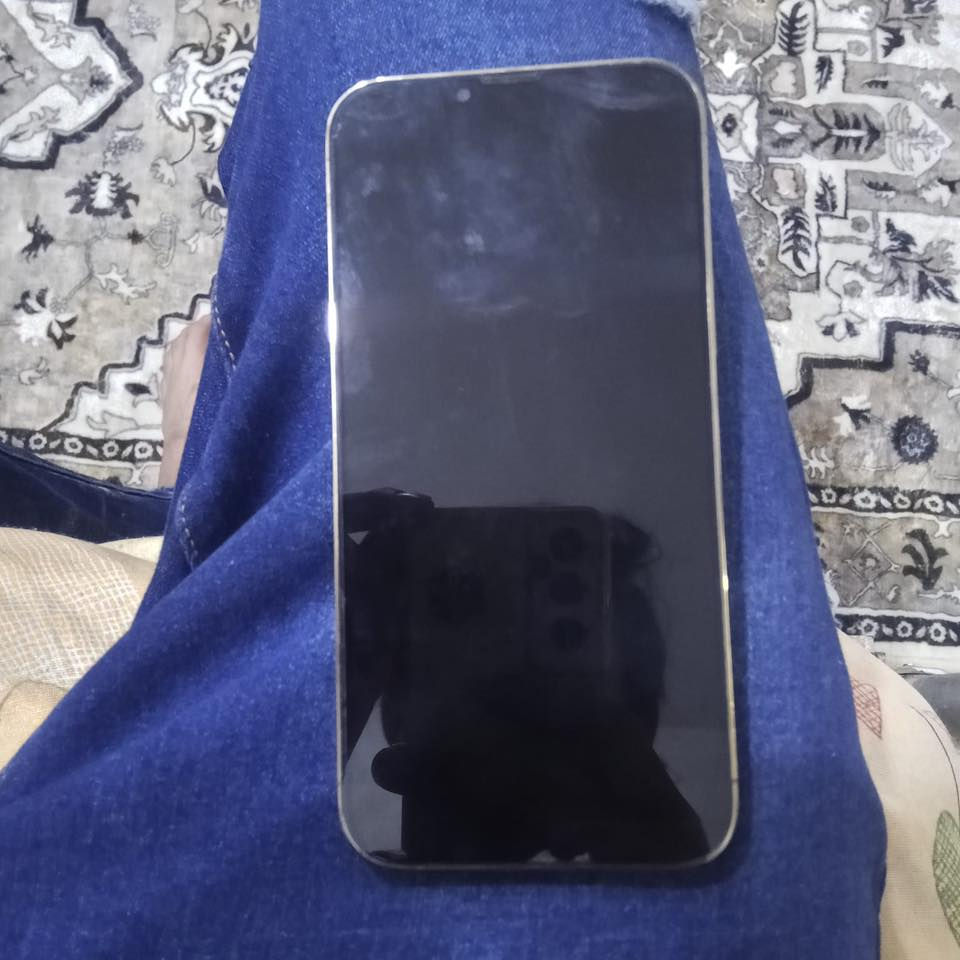 سلام عليكم آيفون 13برو ماكس ما مفتوح بطارية 90وتر برو السعر ٨٠٠وبي مجال الاستفسار ***********
