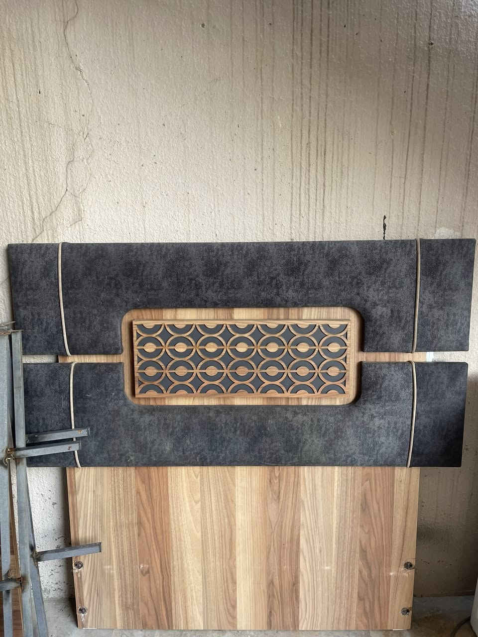 اغراض منزلية طباخ كريازي مصري حيل نضيف مابي عيب و ديوان تركي يصير مخزن وسرير و بلازما رويال حجم 32 سمارت فول انترنت و سرير نفر واحد حجم كبير اخو الجديد و ميز تلفزيون ماركة أوربي للاستفسار الاتصال على الرقم *********** // *********** 
واتساب //. ***********
