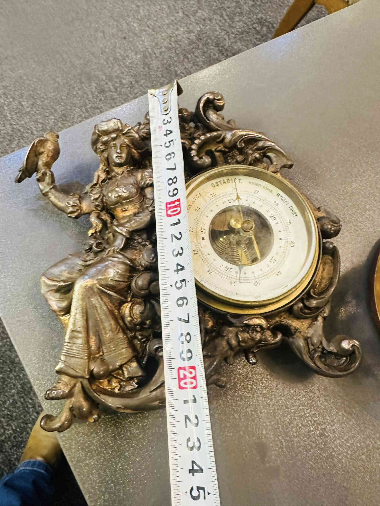 مقياس ضغط جوي برونز ثقيل القياس في الصور
*********** واتساب المحل في السليمانية يوجد توصيل
