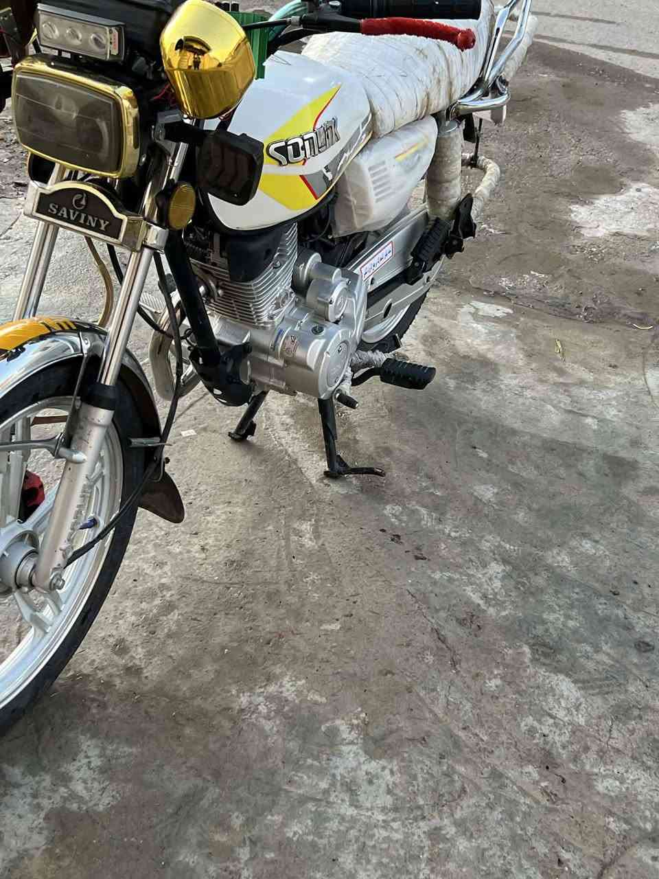 سلام عليكم  دراجه سيفان24 دراجه حلوه خير من لله فول نضافه مابيه اي نقص تجي وشوف مانقصه برغي كفاله من طول لطول مكانه ديالى ناحية الوجيهيه  *********** لا تعلق وتنطي اسعار من يمك اتصل وتدلل والسعر 675 وبهاي مجال
