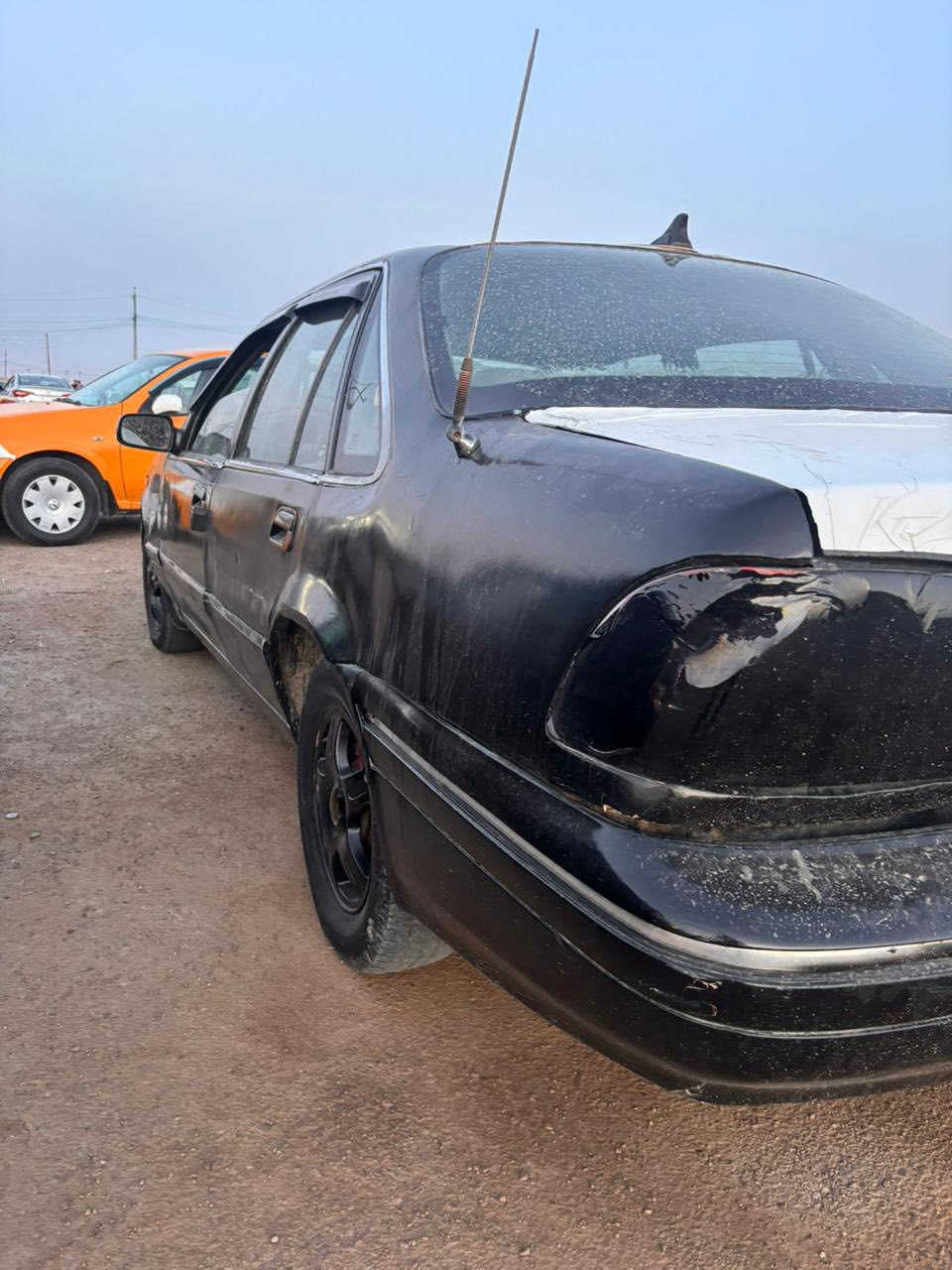 دايو برنس فراشه
موديل١٩٩٦
محرك١٨٠٠مفتوح
كير اوتماتيك
رقم بابل دولي تحويل مباشر
سنويه لل٢٠٣٠
اصل تبريد بس موشغال 
كمبريسر شغال 
مصبوغه عام 
نقصها يدات بوب وبطيخه صالصنه 
السعر ٢٢
المكان/الرمادي
لاستفسار/***********
