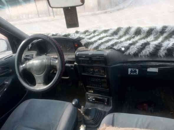 سلام عليكم للبيع   موديل 94 رقم كربلاء تحويل ثاني يوم سياره جاهزة مكينة كير حلوات حدادية جديد كهربائيّات شغالة سعر 25 او بيه مجال مكاني بغداد هاذه رقمي ***********
