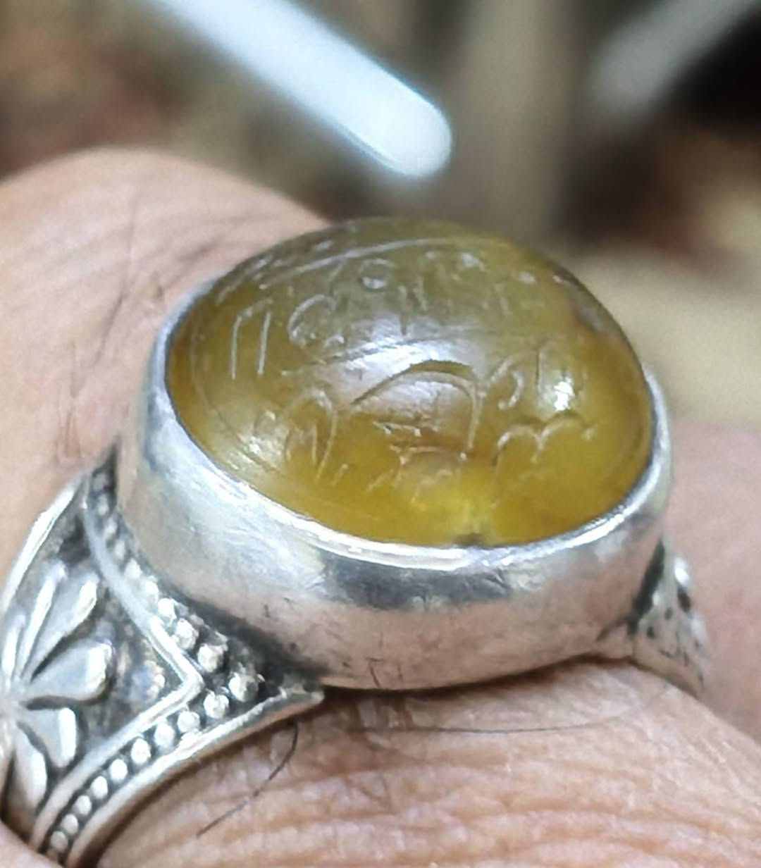 خاتم يماني جراخه اليمن قديم صياغه ثقيله لايوجد توصيل السعر خاص


**إذا كنت صاحب هذا الإعلان وتريد حذفه لأي سبب، رجاءا أرسل رسالة إلى الدعم الفني**