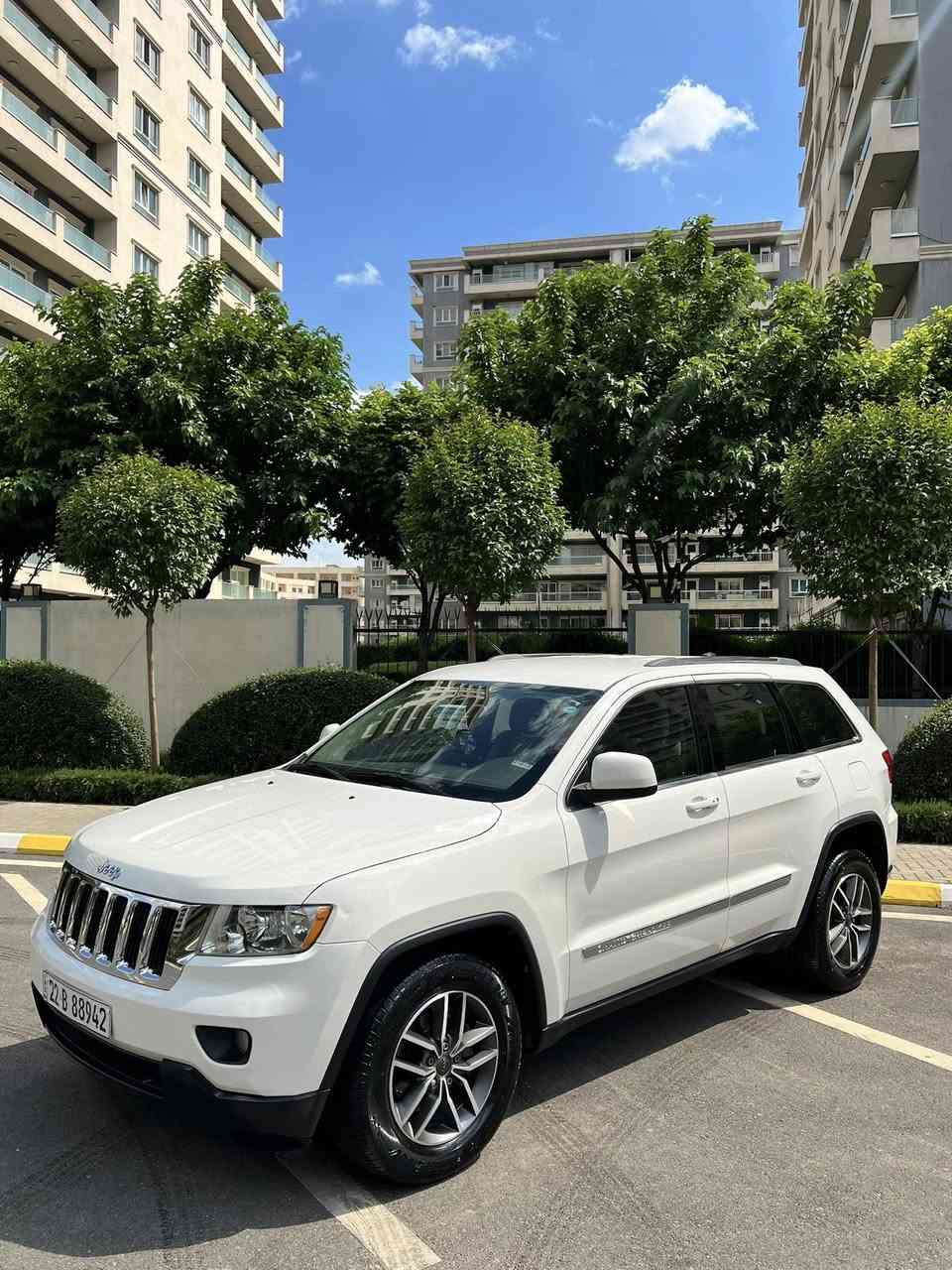 Jeep Grand Cherokee 2012
جیب لاریدۆ ٢٠١٢
مواسەفات
بەسمە 
دوو بەسمەی بیلاد
حاسە
کوشن کارەبا
دەبڵ ئەکسل٤×٤
هەموو گیانی لەسەر شەریکە ماوە
گێڕو مەکینەی بەشەرت نەکراوەتەوە
بێ بۆیاخ بێ سارد بێ پارچە گۆران
دەعمی بۆ دەعمی بە شەرت
بە ناوی خۆمەوەیە سەنەوی تا ٢٠٣٠ تازەیە
*********** whast app
