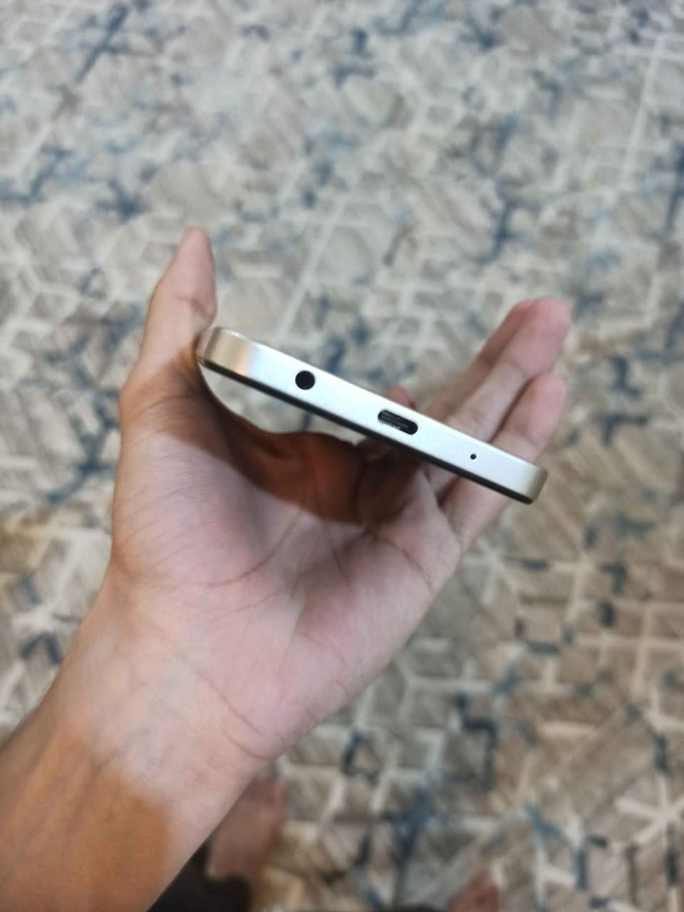 ريدمي A5نضافة100 شخط مابي مكفول شرط الفحص ملحقات كاملة شاشة 120هرتز فول سعره🔥(110وبي مجال) ذاكرة 128/8 وياشاحن  تايبسي مالته  مكاني نجف ورقمي *********** النجف, العراق
