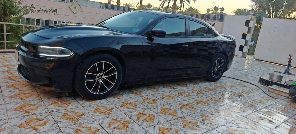 #دودج تشارجر 2016 رقم بغداد وارد امريكي  سياره بدون اي ضربه داخليه فقط الحادث الموجود حادث السياره خشم الجاملغ فقط الحادث مرفق بالمنشور بنيد ودعاميات محدثات اس ار تي سياره جاهزه وجديده مواصفات السياره شاشه كبيره تشغيل عن بعد حساس كاميرا سياره عليها غرامه 800 الف ابيع صافي الغرامه على المشتري سعر السياره162 ورقه مكان السياره كربلاء طويريج 
هاتف‏‪077-357-29377‬‏ واتساب***********
