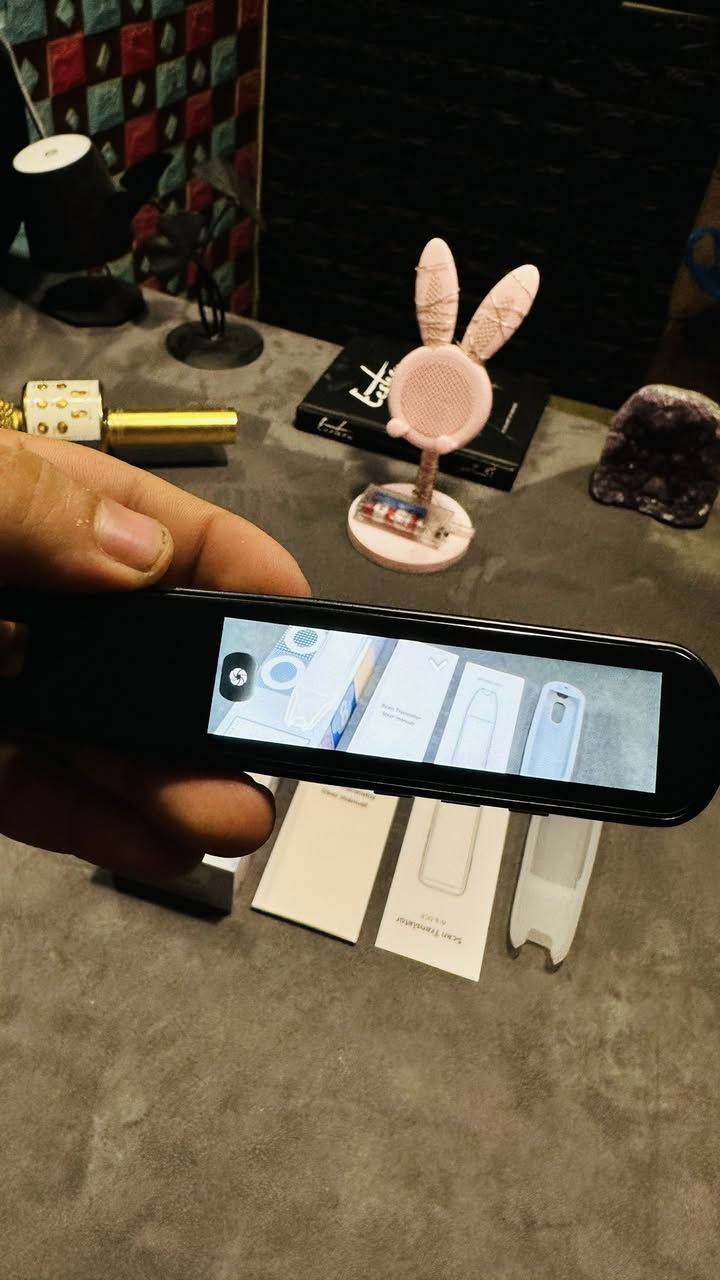 ترجمة فورية ودقيقة للغات المختلفة
تقنية MD8 الحديثة لضمان جودة عالية 
تصميم محمول وخفيف الوزن لسهولة الاستخدام في اي مكان 
بطارية قوية تدوم لفترة طويلة لمرافقتك اثناء السفر او الدراسة 
مزود بكاميرا لترجمة الكلمات 
زر لزيادة وخفض الصوت 
مدخل سماعة سلكية 
مدخل للرام لزيادة المساحة الداخليه 
شاشة OLED لعرض المحتوى بشكل احترافي 
مزود ب WIFI لربطه مع الانترنيت وتنزيل اخر التحديثات 
مزود بتقنية البلوتوث لأستقبال وارسال الملفات 
مساحته الداخليه 8 كيكا 
نضام تشغيل خاص 
شاشة لمس
—————————.ت
التطيبقات :
مسح الكتابة وترجمتها 
الترجمة اونلاين 
ترجمة الصوت 
ترجمة الصورة 
كتابة ترجمة 
قصائد شعرية 
حلول في الجبر 
مشغل فيديو 
مشغل موسيقى 
كاميرا 
البوم صور 
تسجيل ذكي للصوت 
مساعد صوتي 
مصحح تهجئه 

نضام اندرويد حديث الجهاز سعره 60 الف مع التوصيل .


**إذا كنت صاحب هذا الإعلان وتريد حذفه لأي سبب، رجاءا أرسل رسالة إلى الدعم الفني**