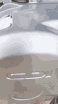 السلام عليكم دراجه نامه 2024على حطت الوكيل برغي مامبدل بيه الدراجه مامتعوبه المكينه مامفتوحه ب 600وبيه مجال حك الجيه مكان سوق الشيوخ 
***********
