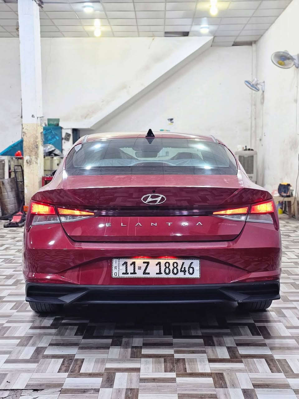 رقم بغداد حره بأسمي
سعة المحرك:- 2000دوش بدون دواخل كفاله فقط بارد بيها

🔘 عداد المشي. 47m

🔘الموديل 2023

🔘 الون احمر ماروني

🔘شاشة دجيتل متصلة بلكامل

🔘بصمة تشغيل 

🔘بصمة أبواب

🔘 سايد بريك بصمه 

🔘بصمة صندوق 

🔘تشغيل عن بعد

🔘رادار امامي رادار خلفي وجانبي

🔘مانع تصادم بريك ذكي 

🔘مدخلين شحن واوكس

🔘تبريد بيانو منفصل

🔘كاميرا خلفية دوارة

🔘كراسي تدفئة 

🔘مانع تصادم  

🔘حساسات اطارات 

🔘مثبت سرعه Cross

🔘اضوية اماميه LED

🔘نضام ترحيب عند الاقتراب 

🔘مانع انزلاق 

🔘تدفئة بالكشنات

🔘دخول ذكي 

🔘نظام قيادة ذاتية 

🔘انارة اضوية اوتوماتيك

🔘نظام GPS + خرائط 

🔘3 أنظمة قيادة (eco,Nor, sport) 

🔘شاشة اعطال الكترونية 

🔘زر عرض الكاميرا

🔘شحن واير ليس 

. سعر 160  وبيه مجال قليل

ضرر خشم البنيد فقط جداً بسيط 

وبارد بالجاملغ الايسر قليل 

العنوان ميسان 

‏***********
